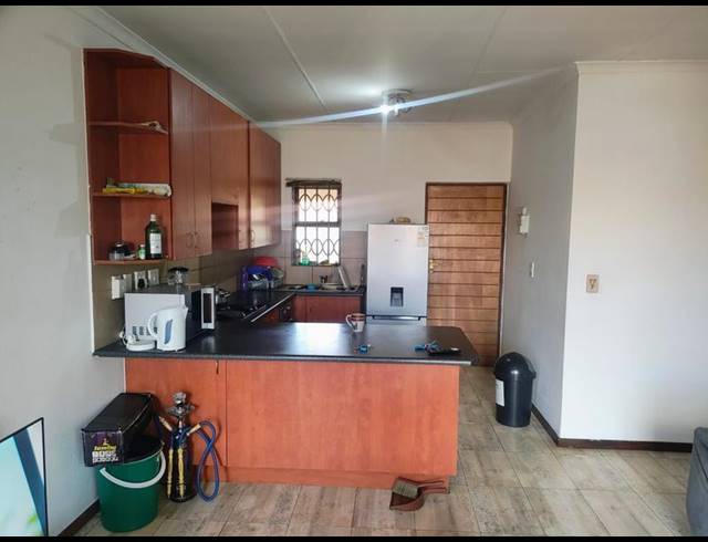 2 BEDROOM APARTMENT FOR SALE IN VORNA VALLEY